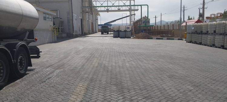 محوطه سازی و اجرای سنگفرش ویلاها و شهرکهای ویلایی، پارکها، محوطه هتلها و محوطه کارخانجات صنعتی