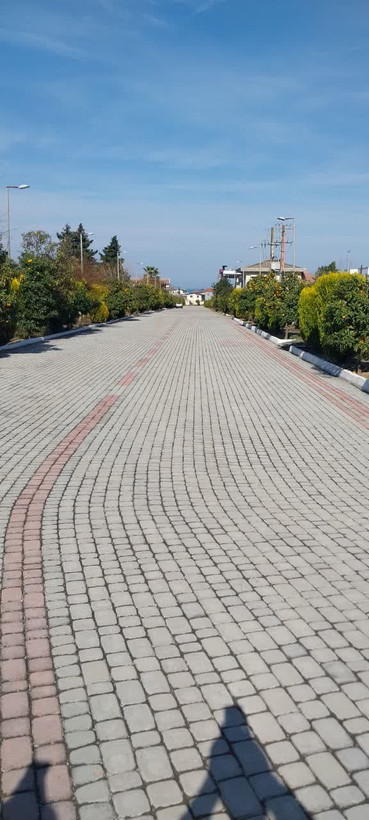 محوطه سازی و اجرای سنگفرش ویلاها و شهرکهای ویلایی، پارکها، محوطه هتلها و محوطه کارخانجات صنعتی